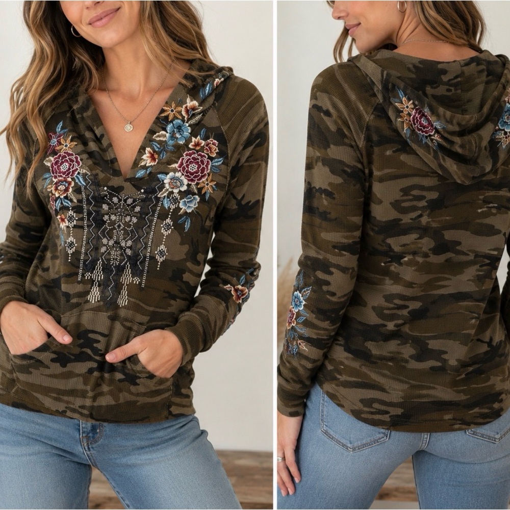 Johnny Was Elena Thermal Hoodie Camo Floral Embroidered Boho Pullover Size M